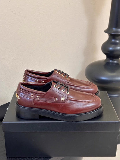 Double C buckle loafers