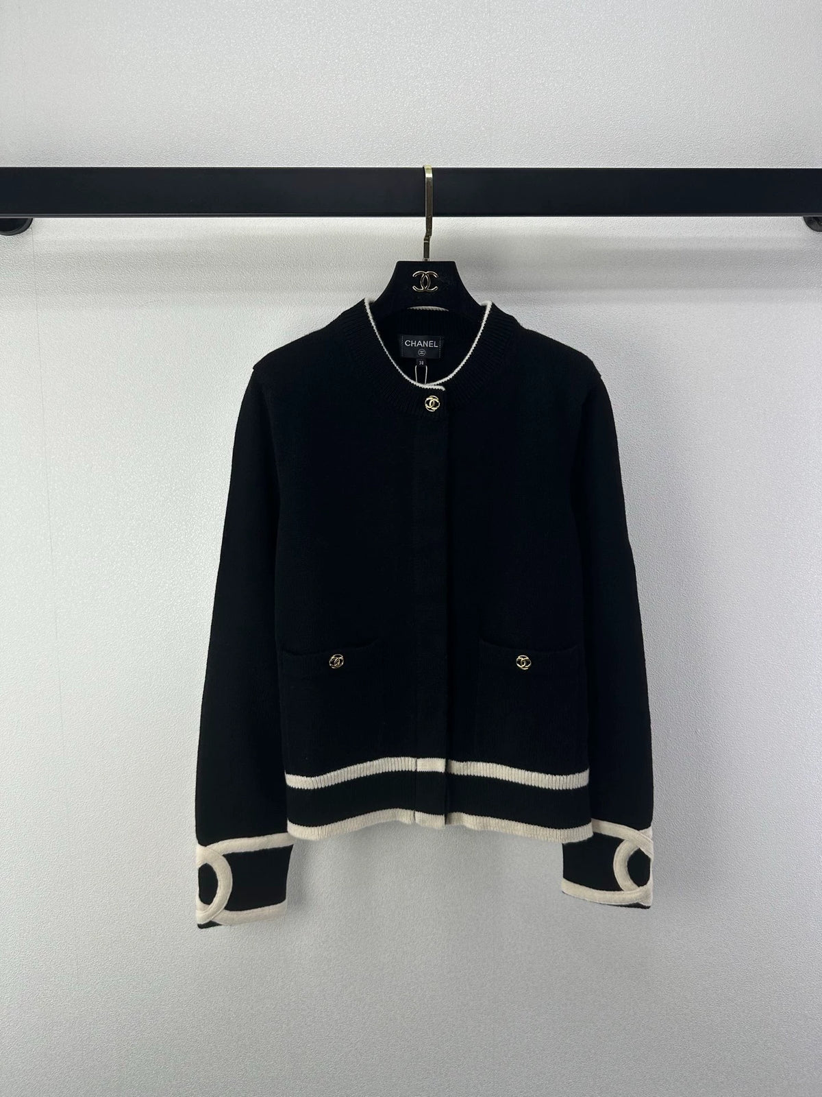 26Latest Fall/Winter Crew-Neck Knitted Cardigan