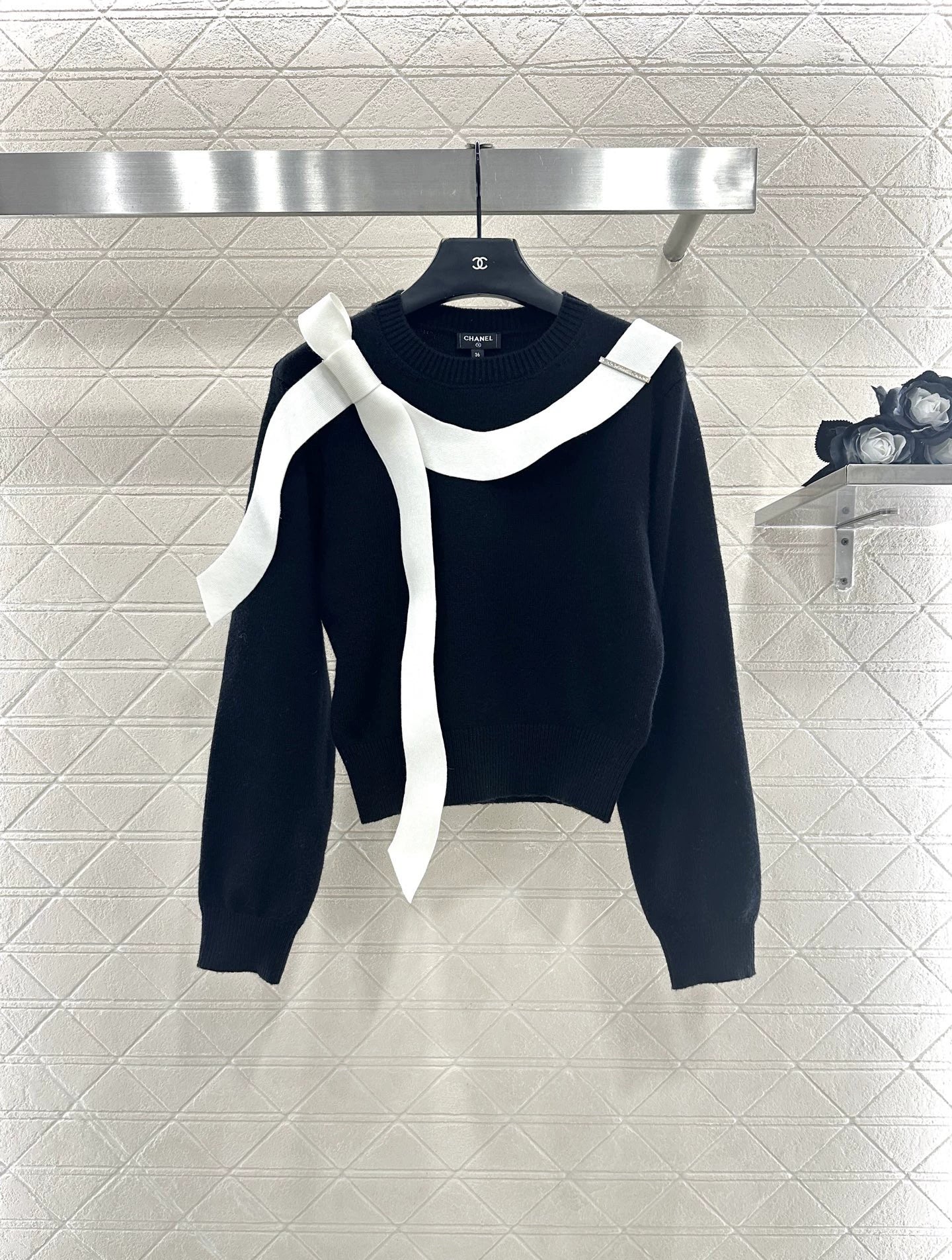 Pullover bow knitted sweater