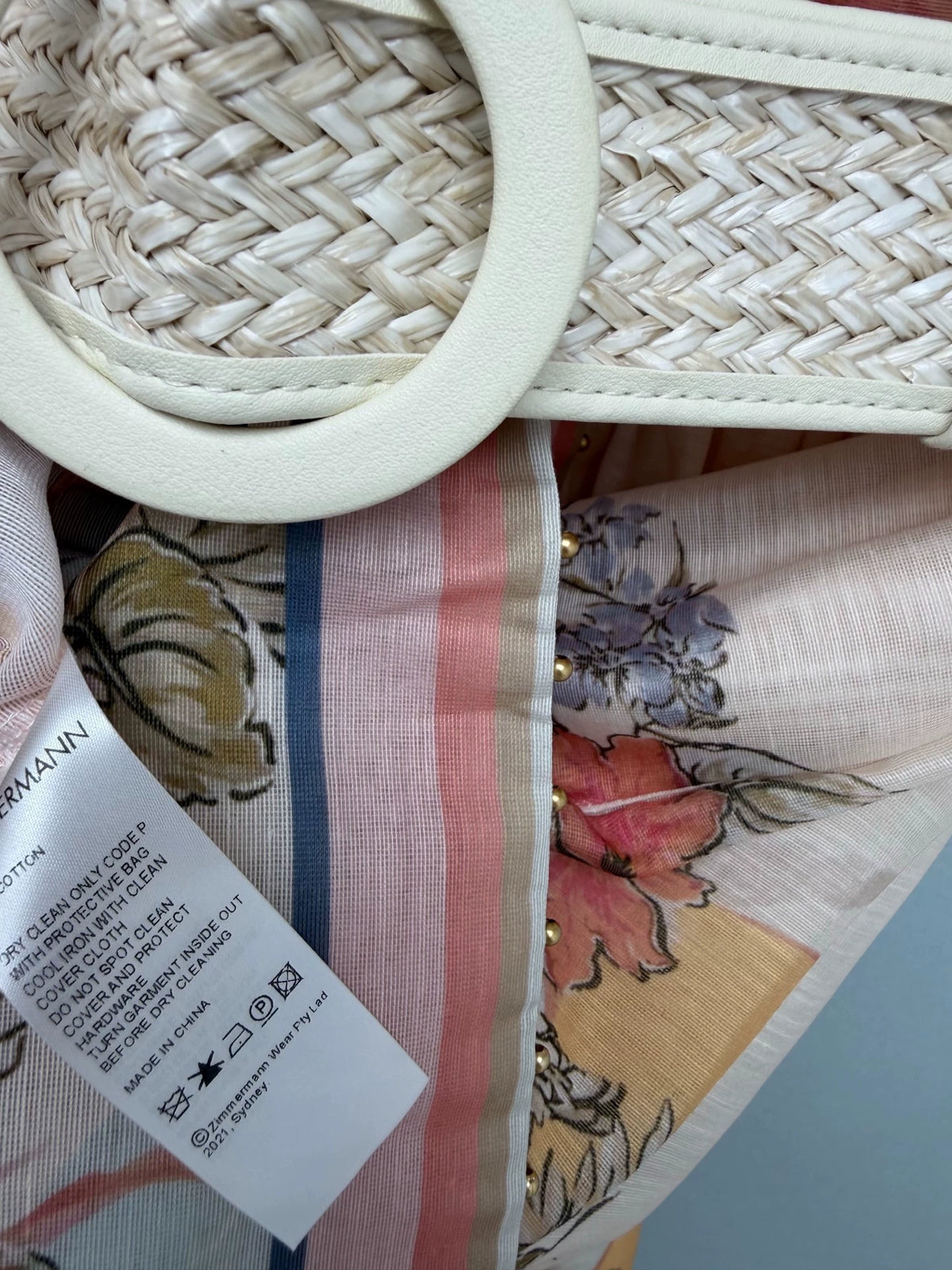 26New Vacation-Style Dress with an Oil-Painting Aesthetic
