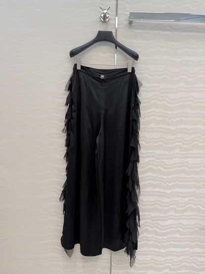 26ss Three-dimensional feather silk satin trousers