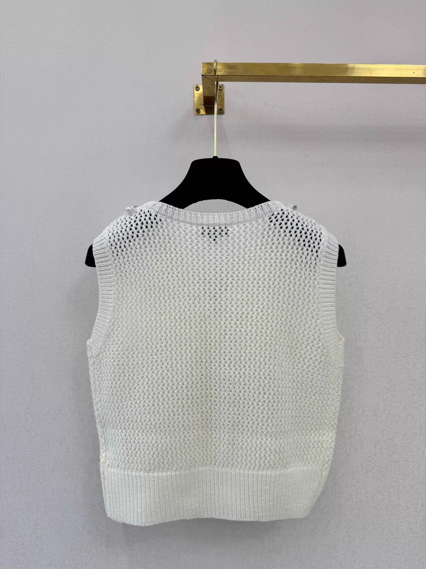 26ss Lace-trimmed openwork knit vest