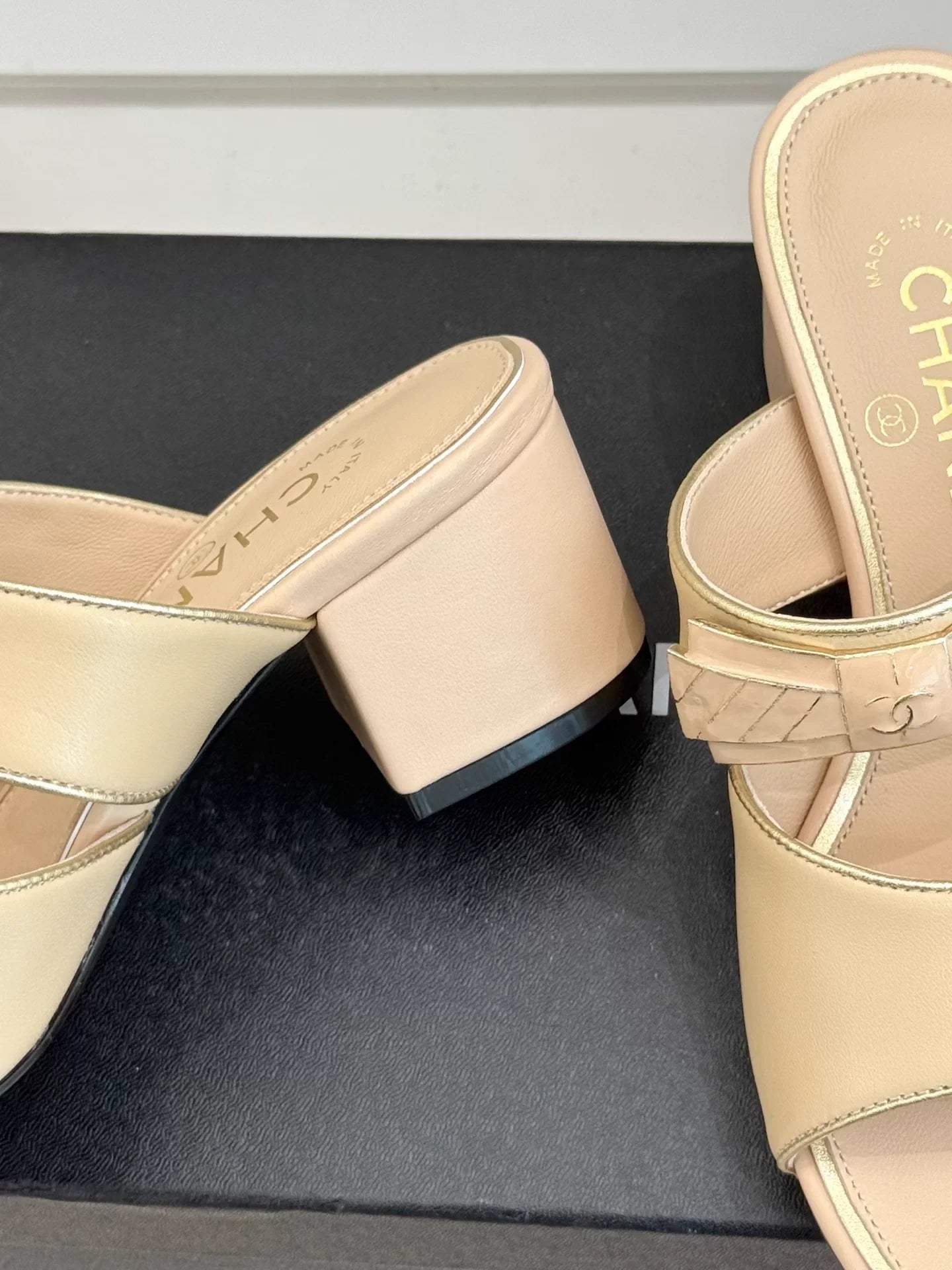 Double C Bow Chunky Heel Sandals