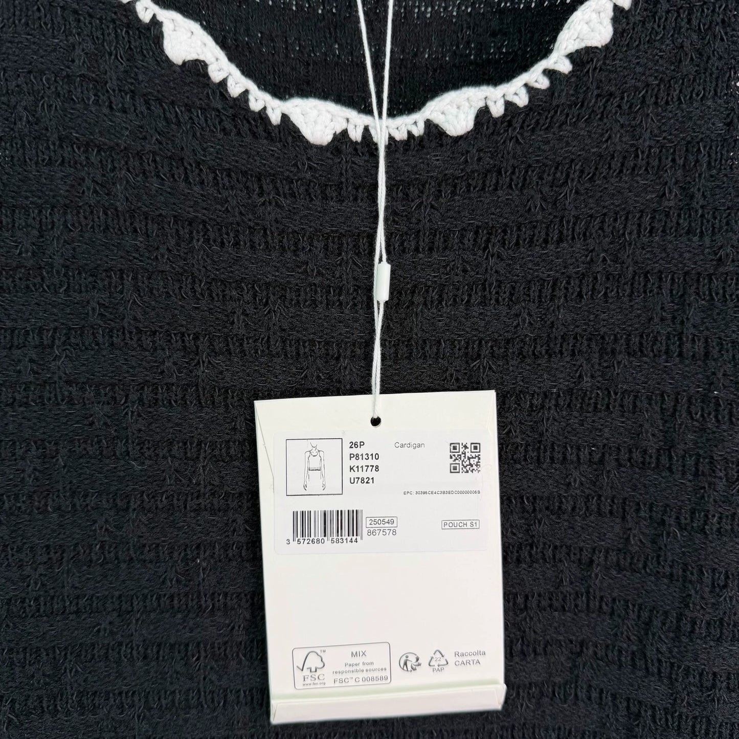 U-neck vest