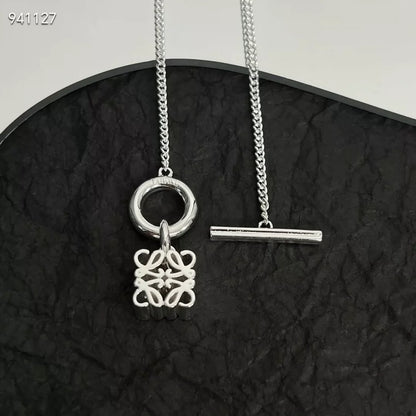 Wrapped three-dimensional necklace