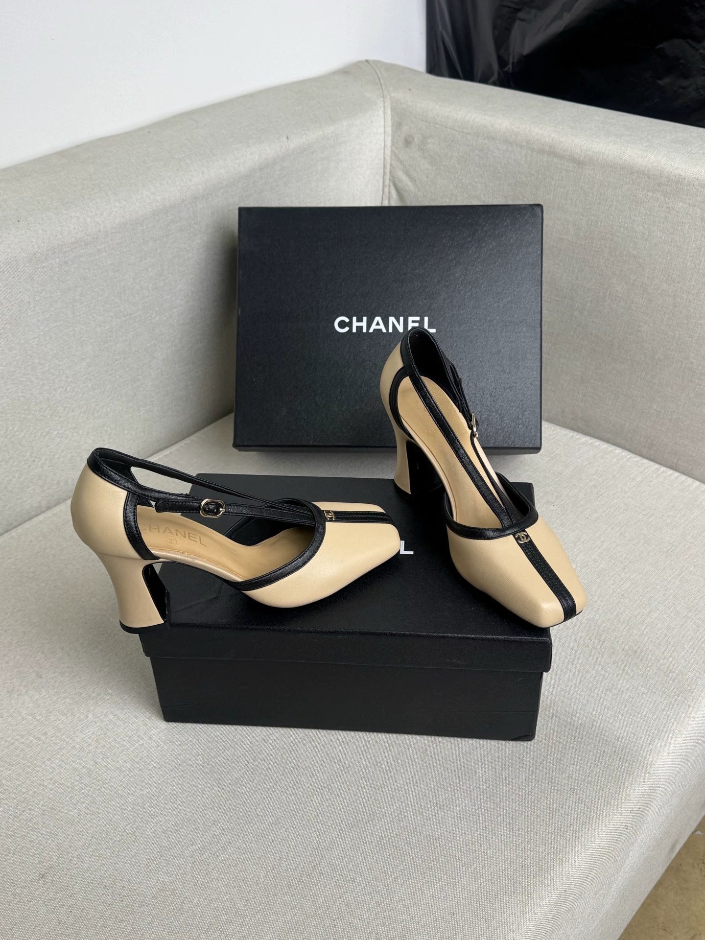 26ss Chunky Heels