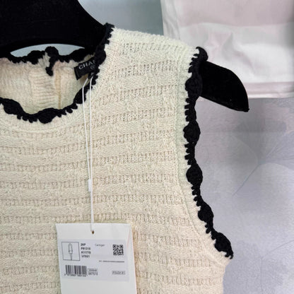 Knitted sleeveless dress