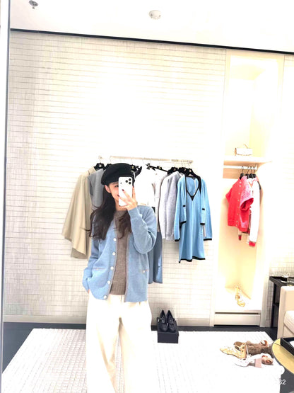 V-neck knit cardigan