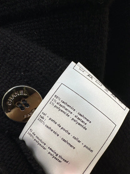 26 New-Season Crew-Neck Knitted Cardigan