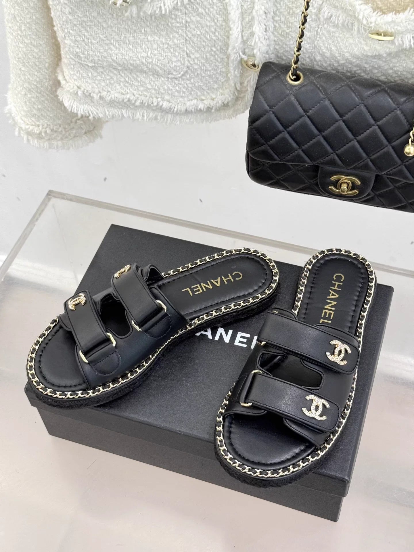 Double C backpack buckle Velcro slippers