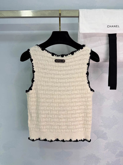 U-neck vest