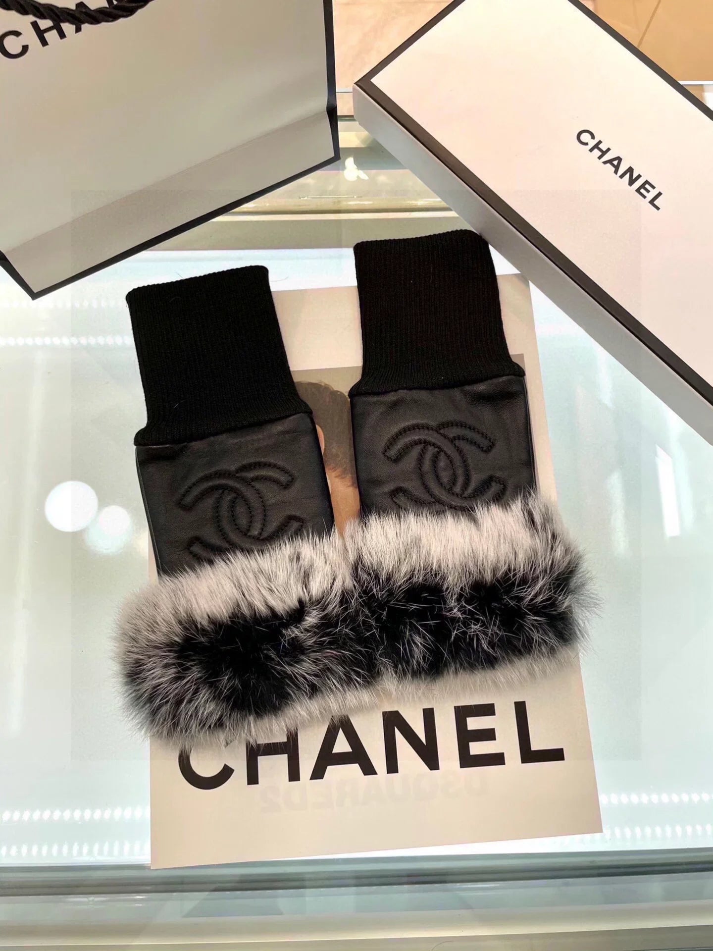 Short lazy rabbit fur gloves