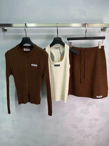 MiuMiu/26 Early Autumn New Knit Three-Piece Set