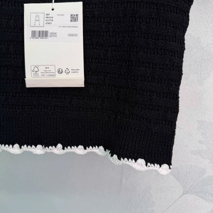 U-neck vest