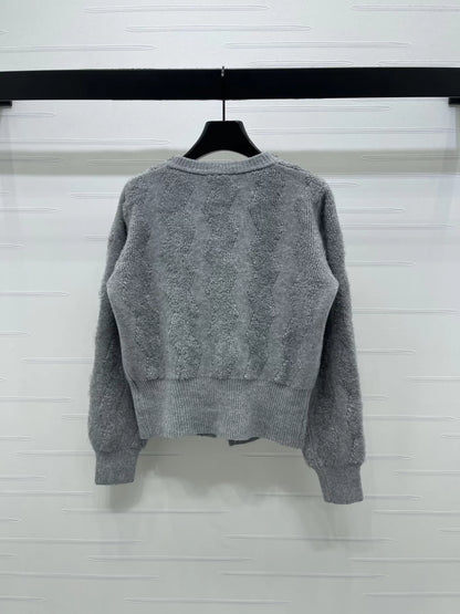 Heavy-duty beaded cardigan