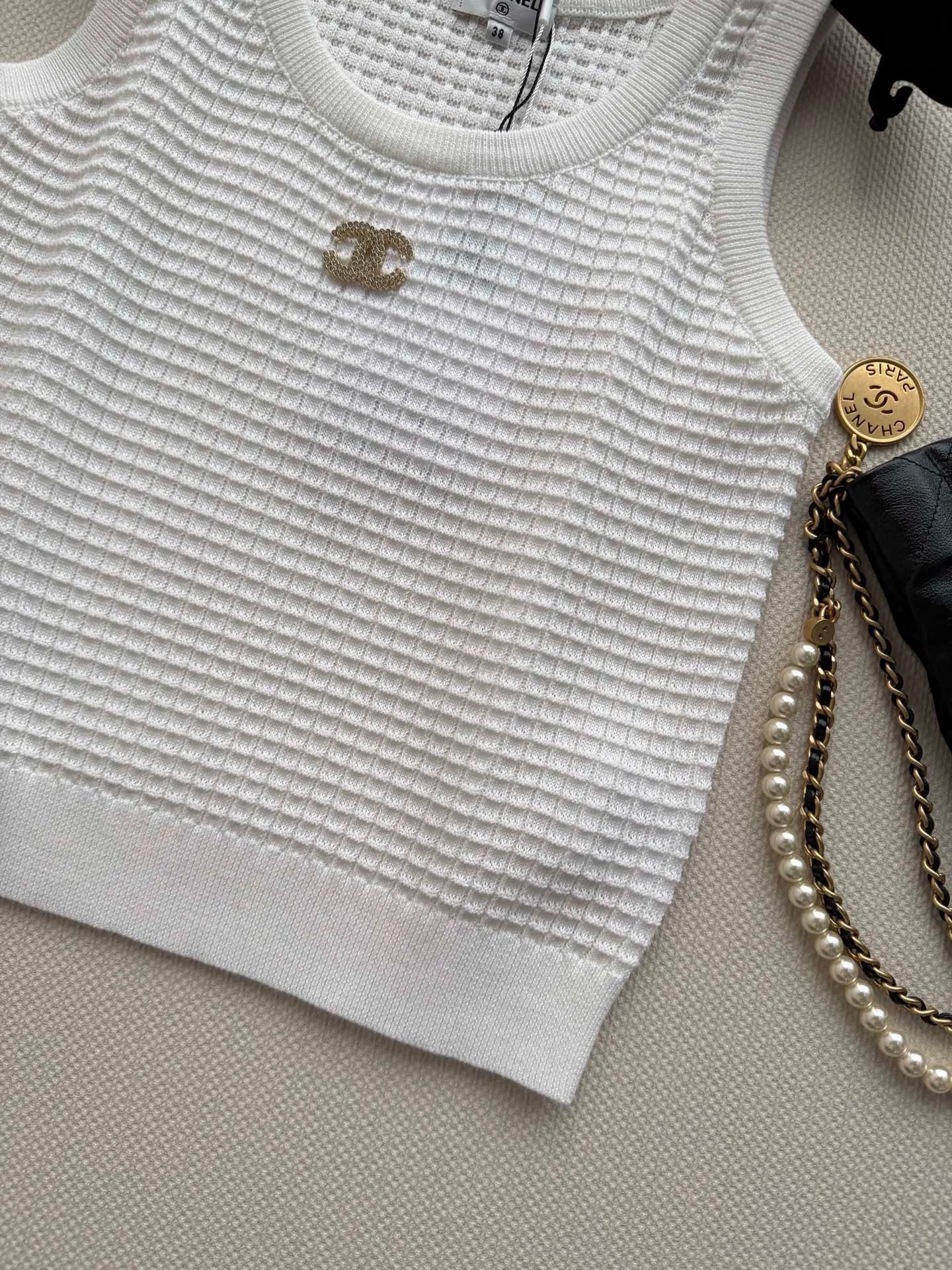 26ss Logo knitted vest