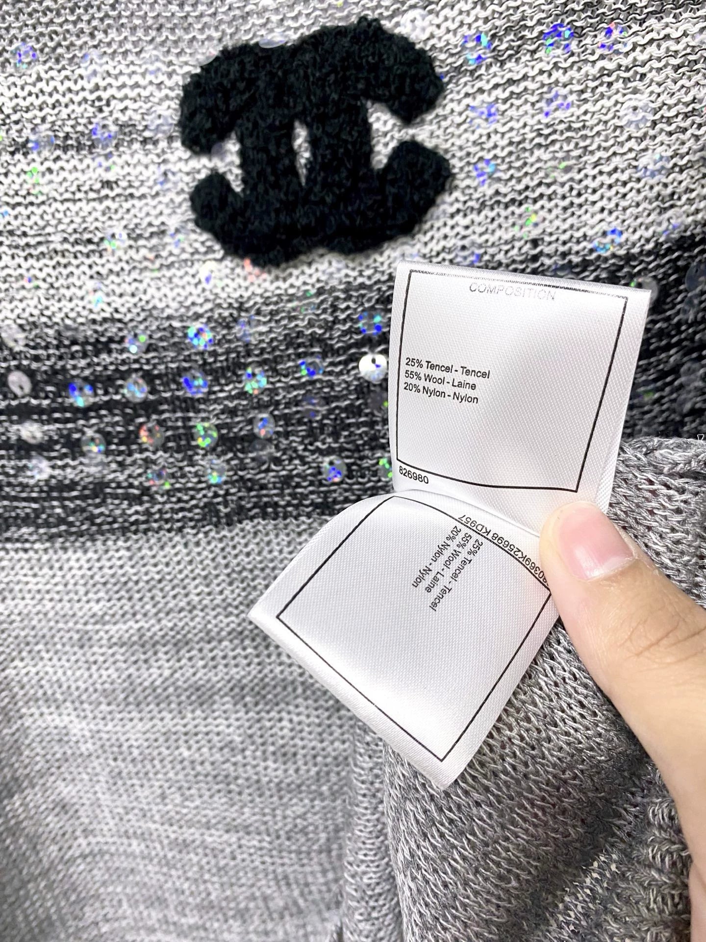 26ss Sequin Knit T-Shirt