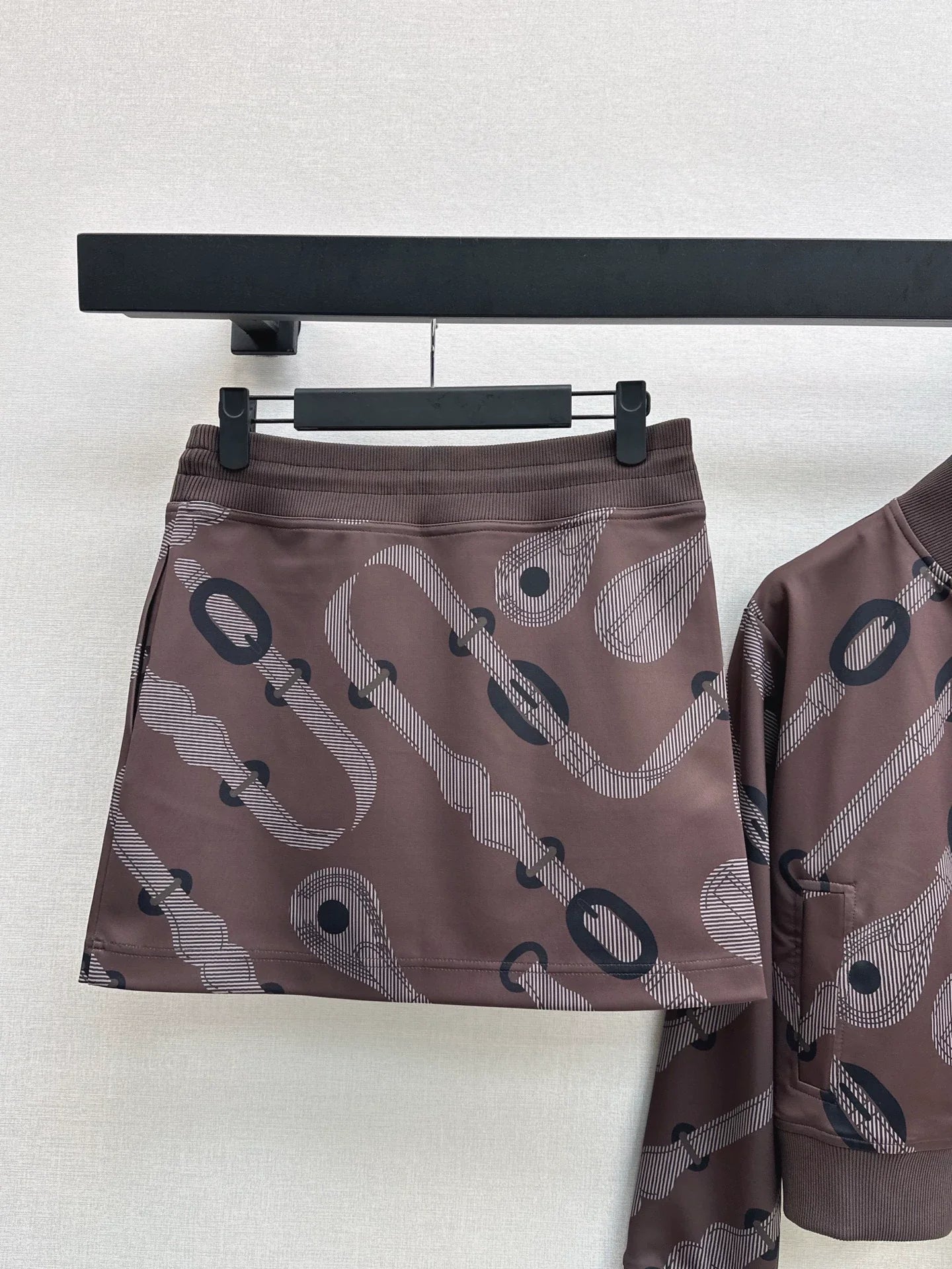 25fw leisure suit