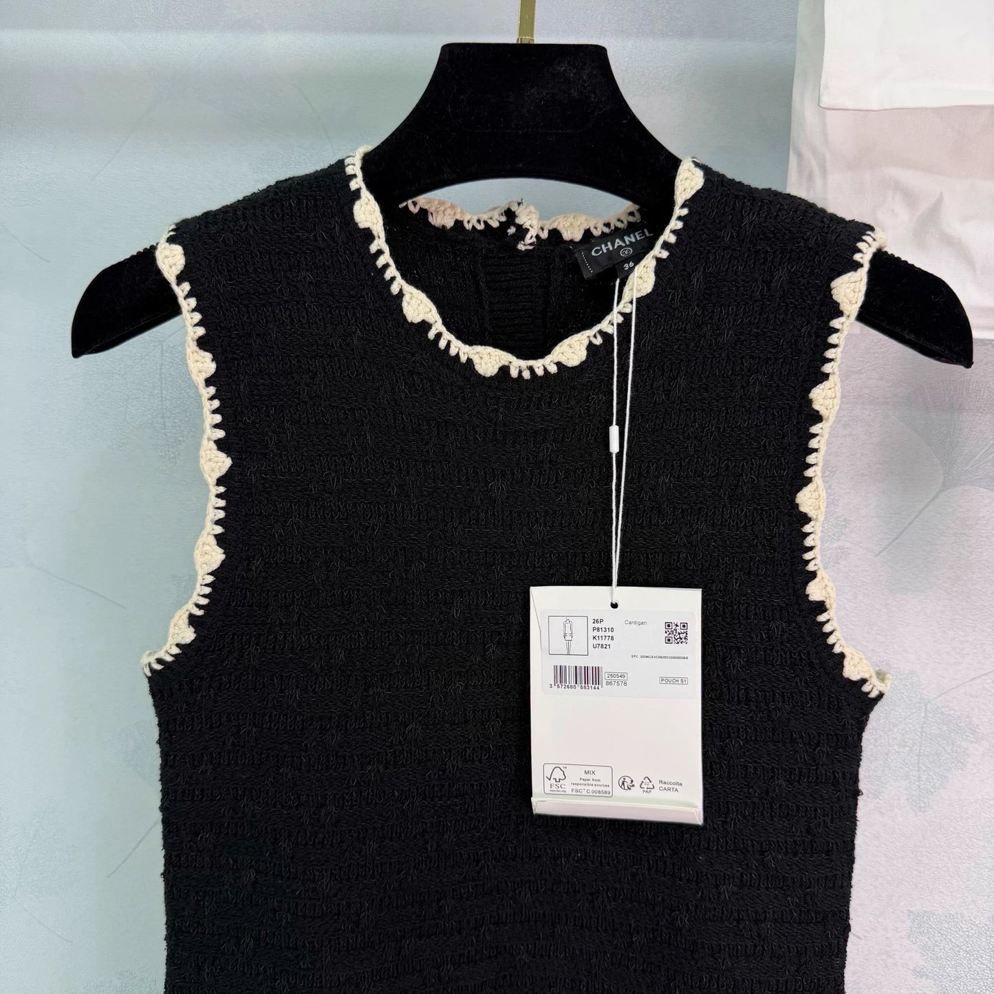 Knitted sleeveless dress