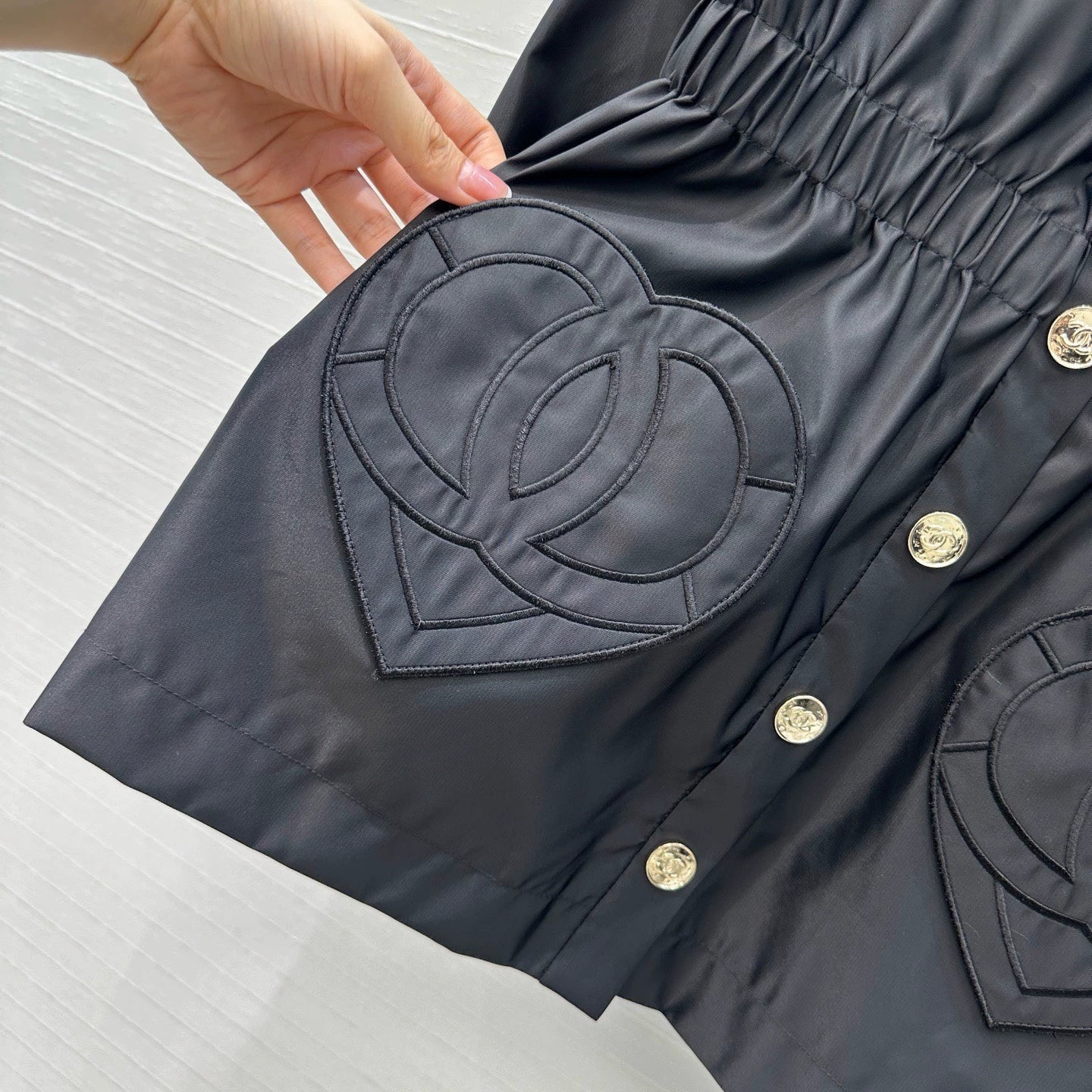 26ss Ruffled Hooded Nylon Jacket