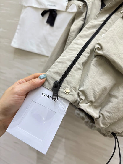 Hooded drawstring down jacket