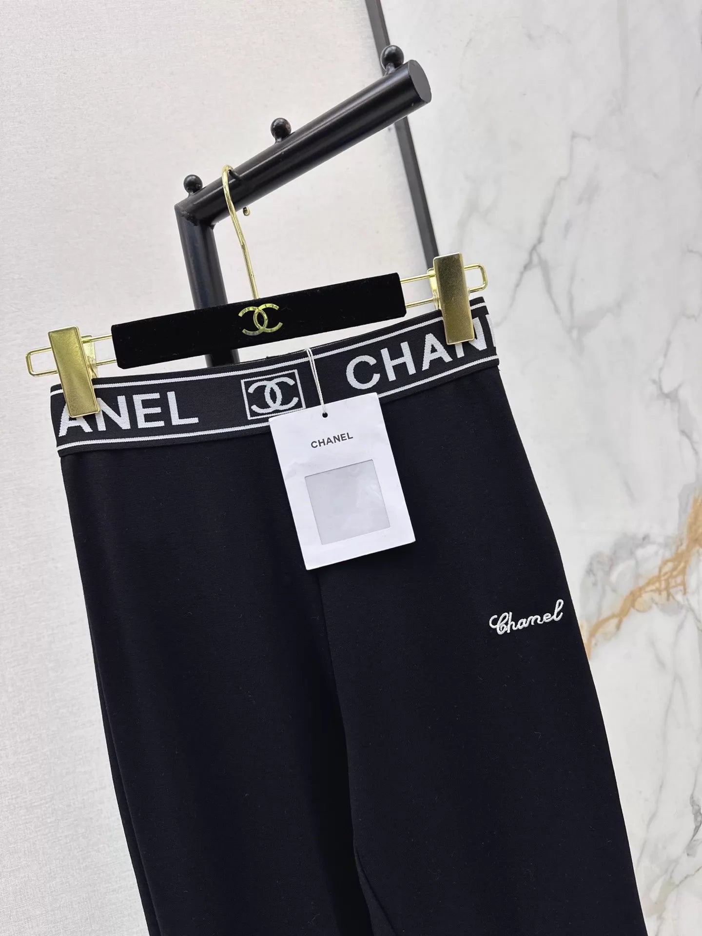 Mid-to-high waist stretch leggings