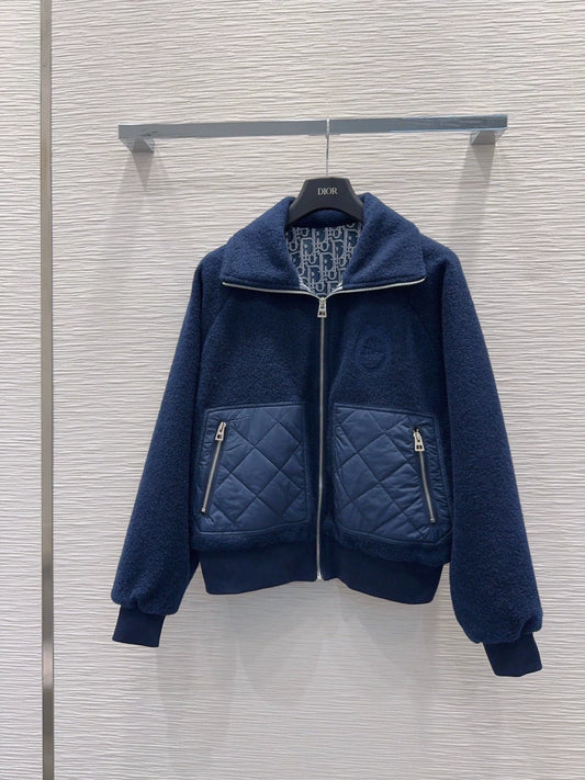 26New Quilted-Pattern Long-Sleeve Jacket with Pockets, Zipper, and Lapel