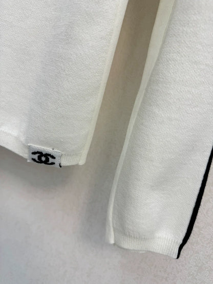 High necked woolen sweater