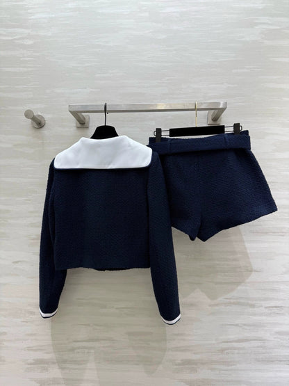 Navy collar tweed suit