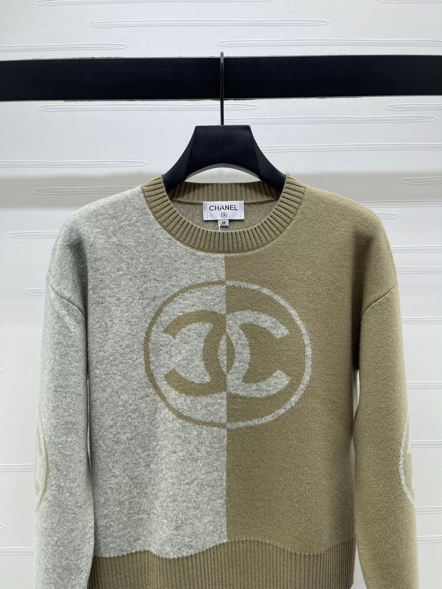 Color-blocked Sweater
