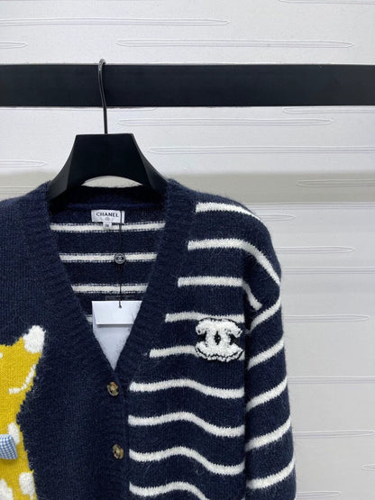 Striped V-neck long sleeved knitted cardigan