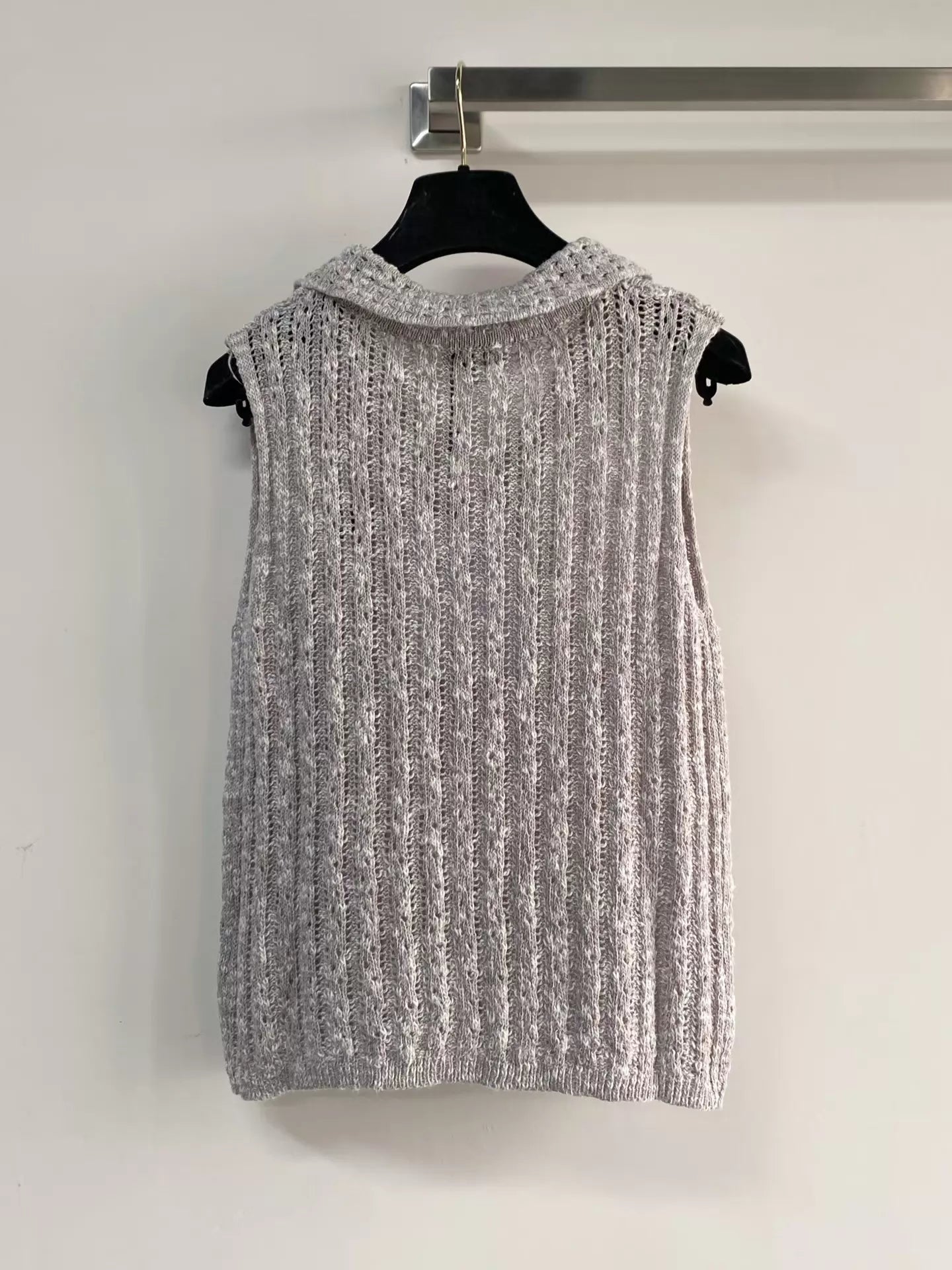 26ss 3D textured vest