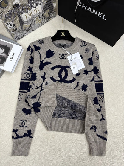 Jacquard Crew Neck Sweater