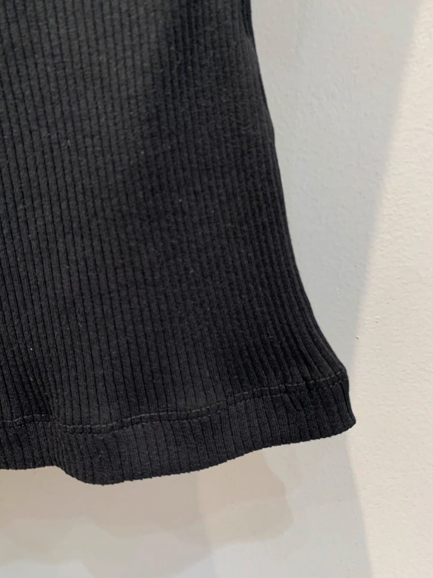 One-shoulder knit vest
