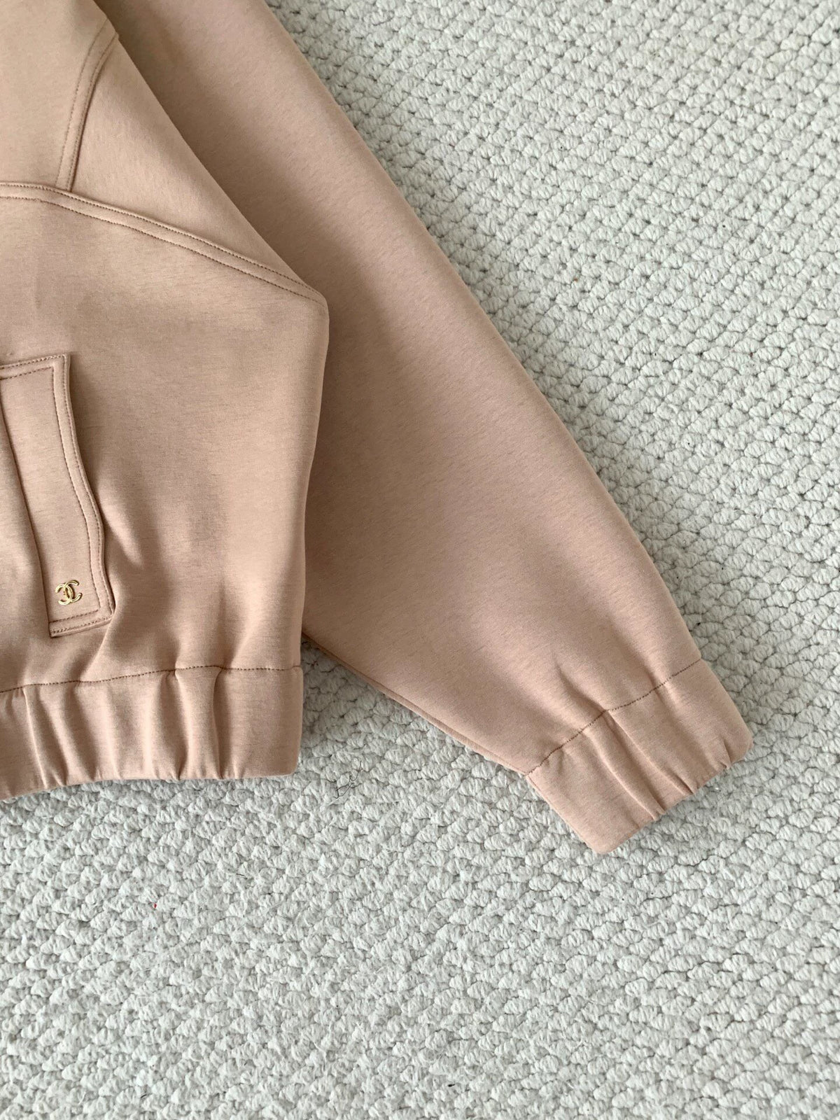 26New Women’s Beige Half-Zip Long-Sleeve