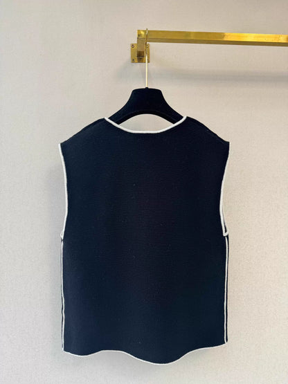 Color-blocked knit vest