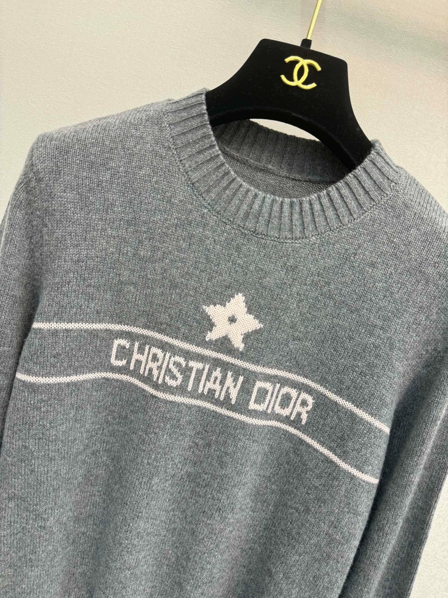 knitted sweater
