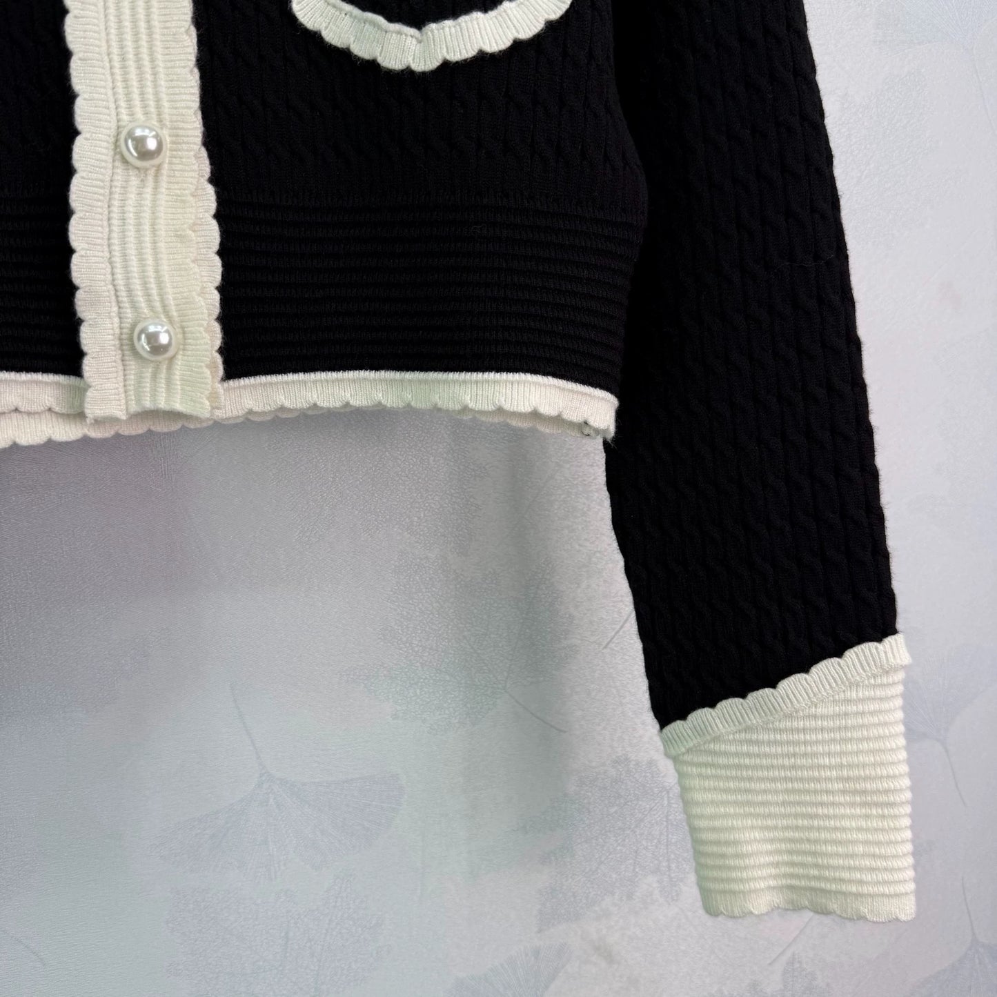 Color-blocked knit cardigan
