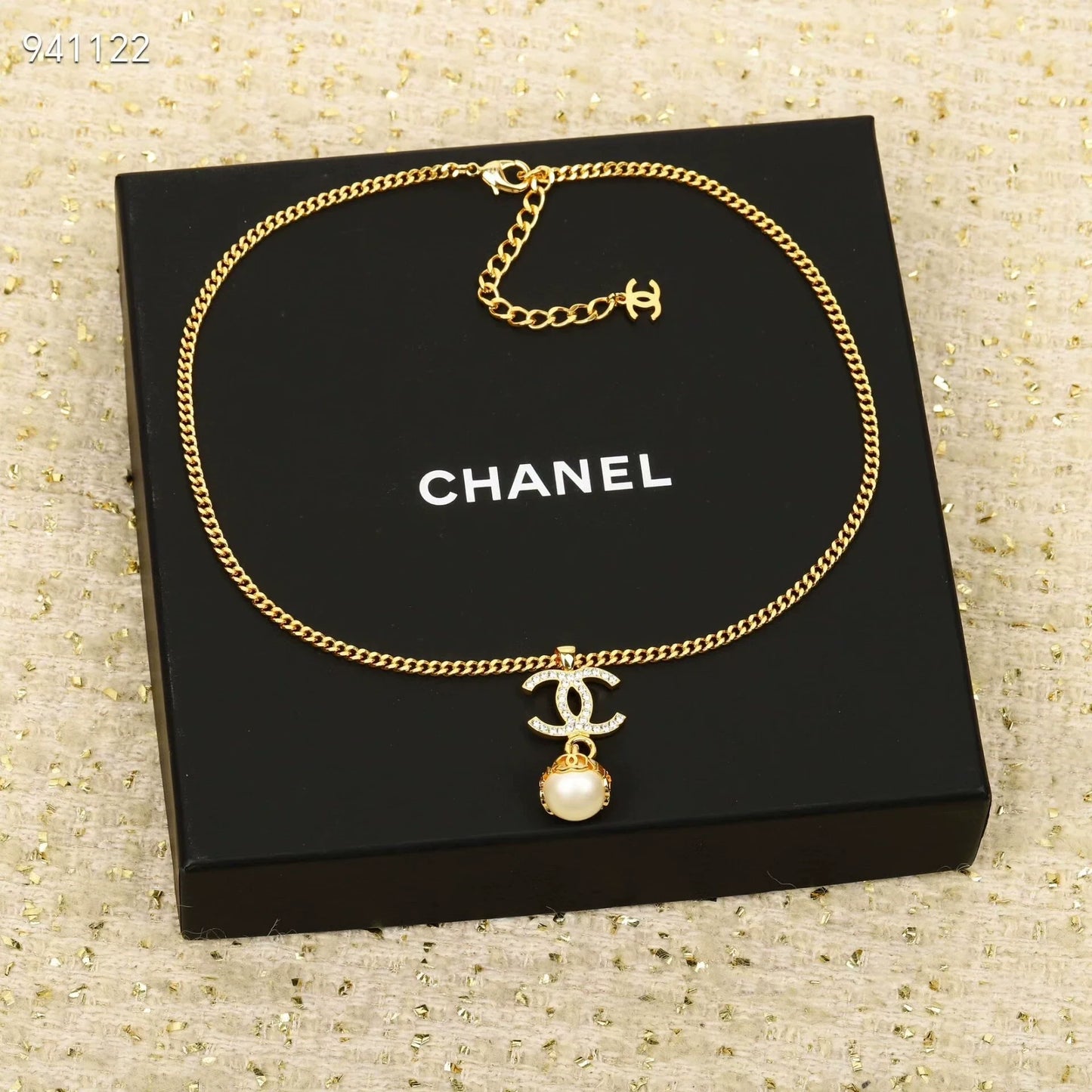 Pearl Bean Letter Double C Necklace