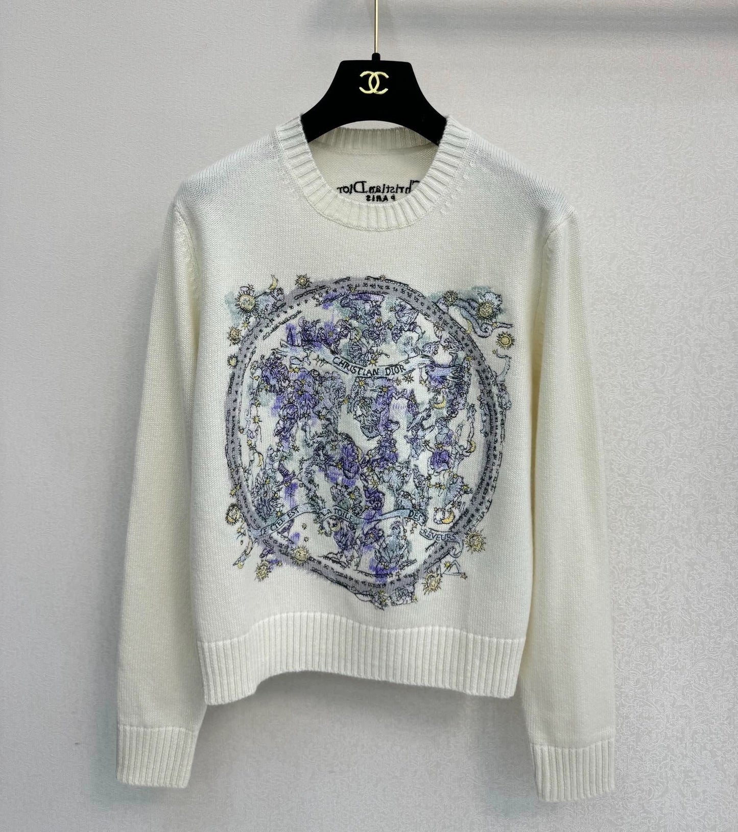Velvet knitted sweater