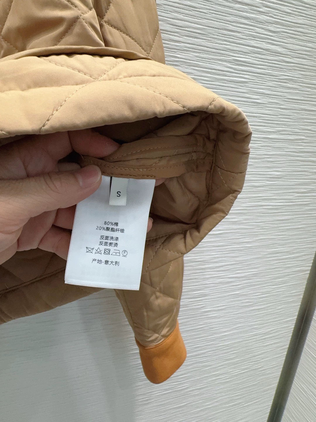 26New Color-Block Quilted Long-Sleeve Padded Jacket