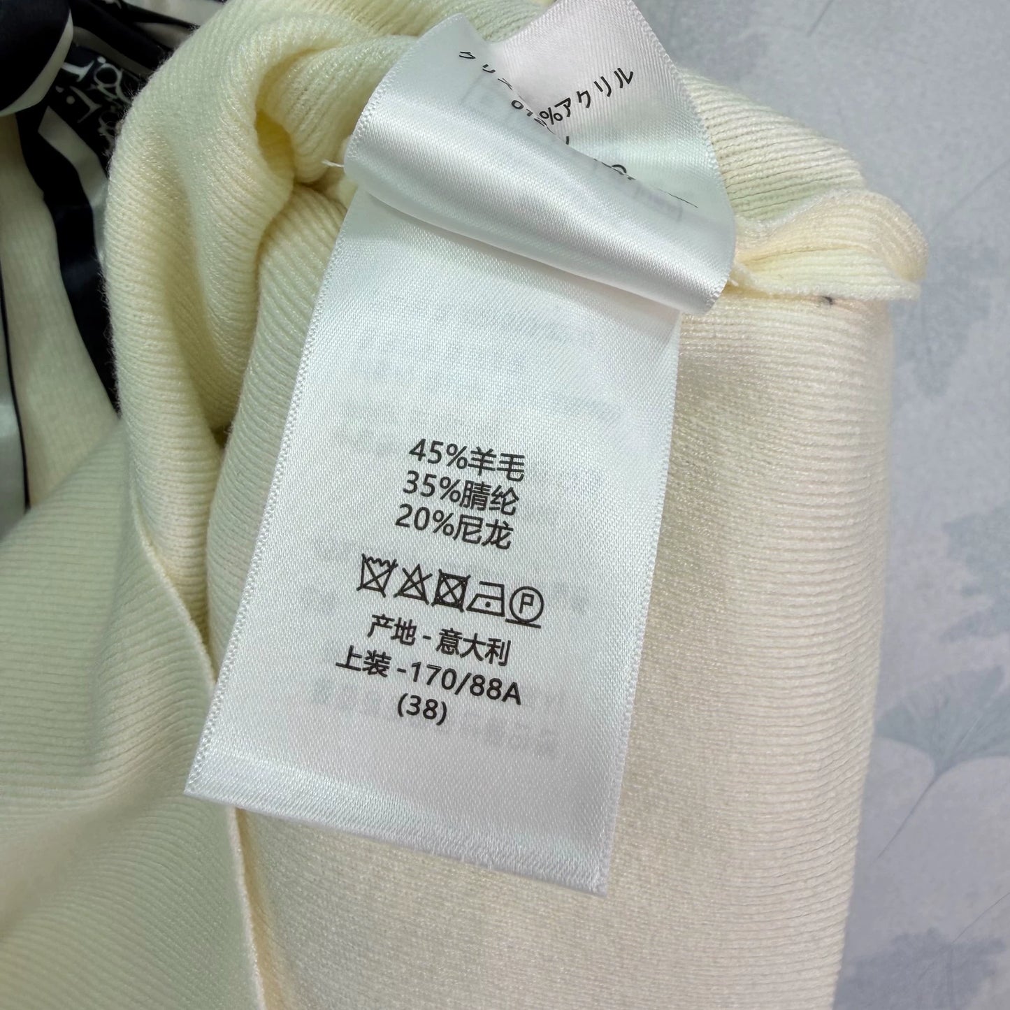 Silk scarf bow vest