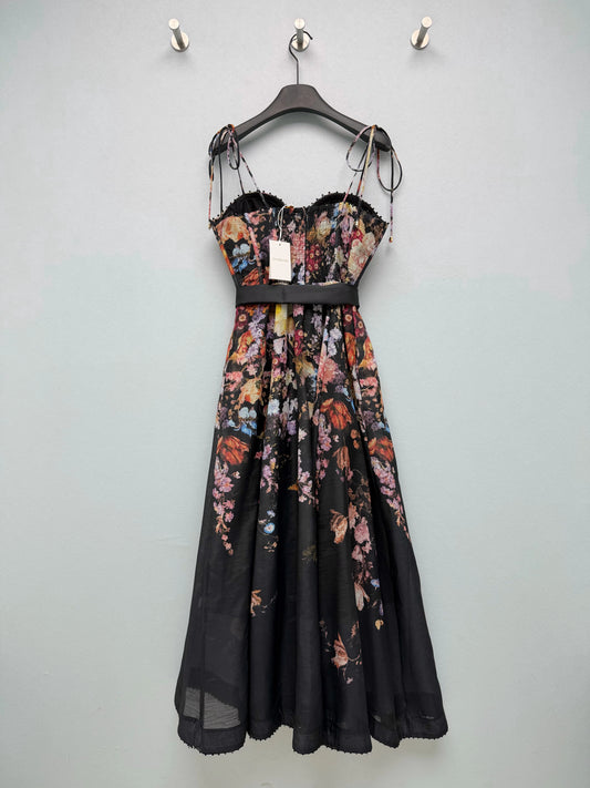 26Vintage-Style Oil Painting Floral Camisole Dress