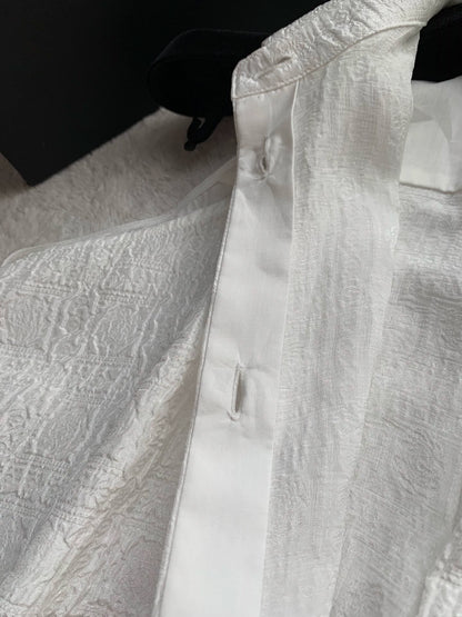 26Early Spring Collection: White Off-the-Shoulder Silk Shirt