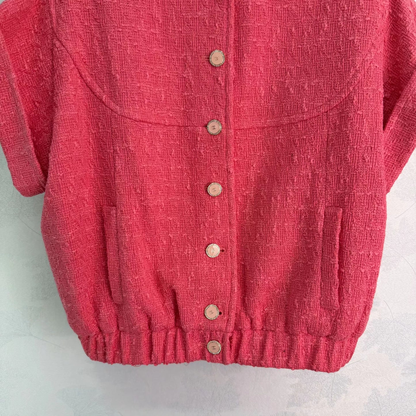 Short-sleeved cardigan