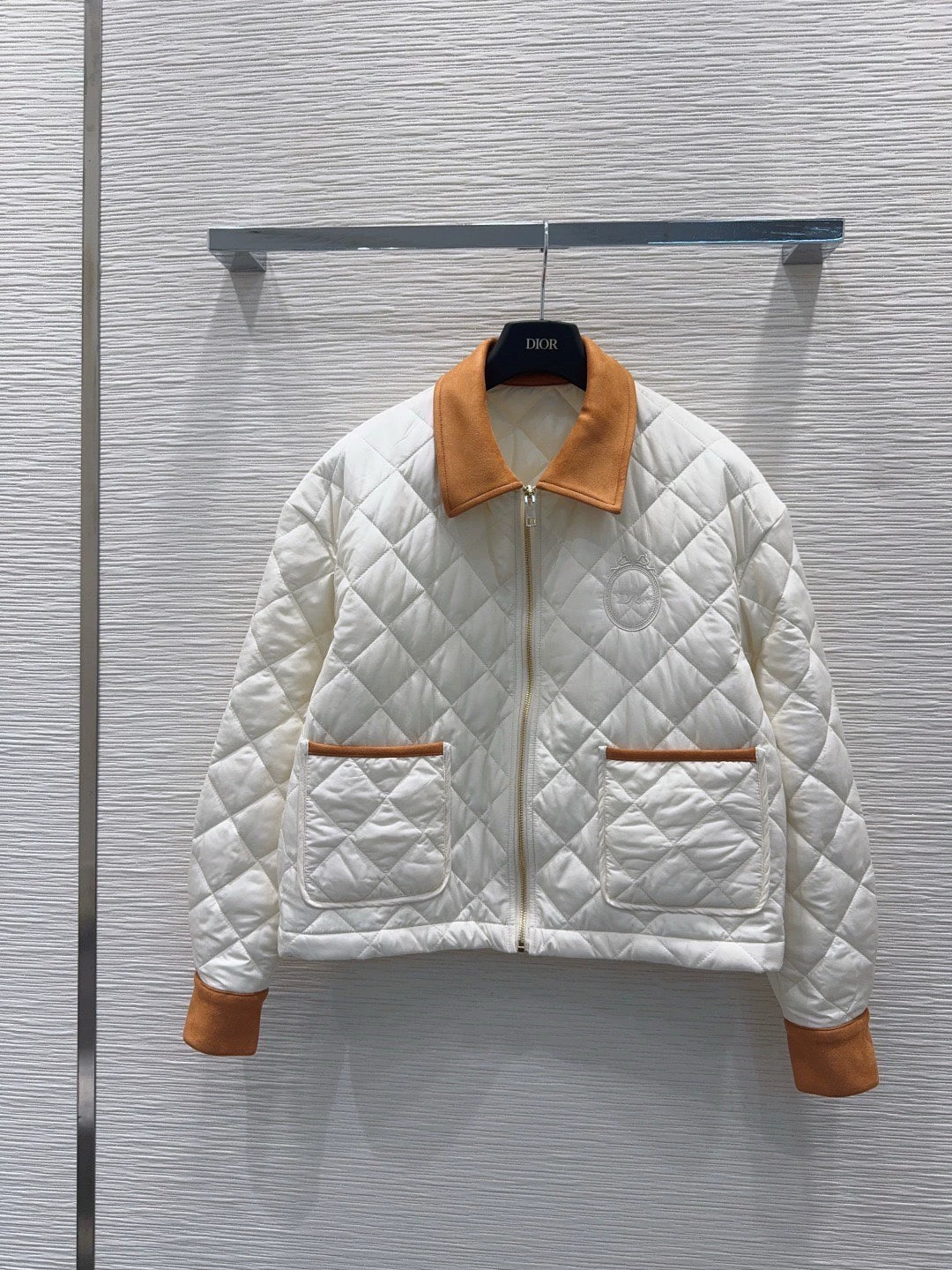 26New Color-Block Quilted Long-Sleeve Padded Jacket