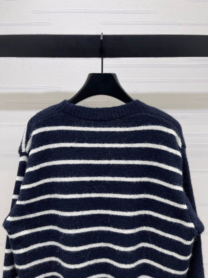 Striped V-neck long sleeved knitted cardigan