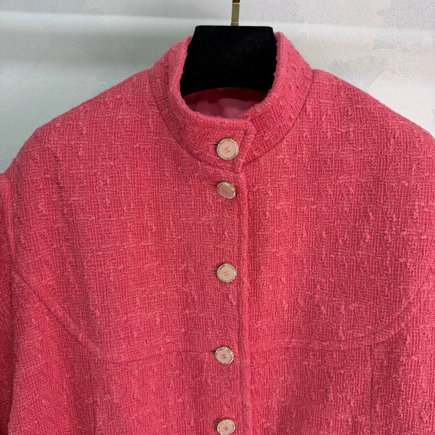 Short-sleeved cardigan