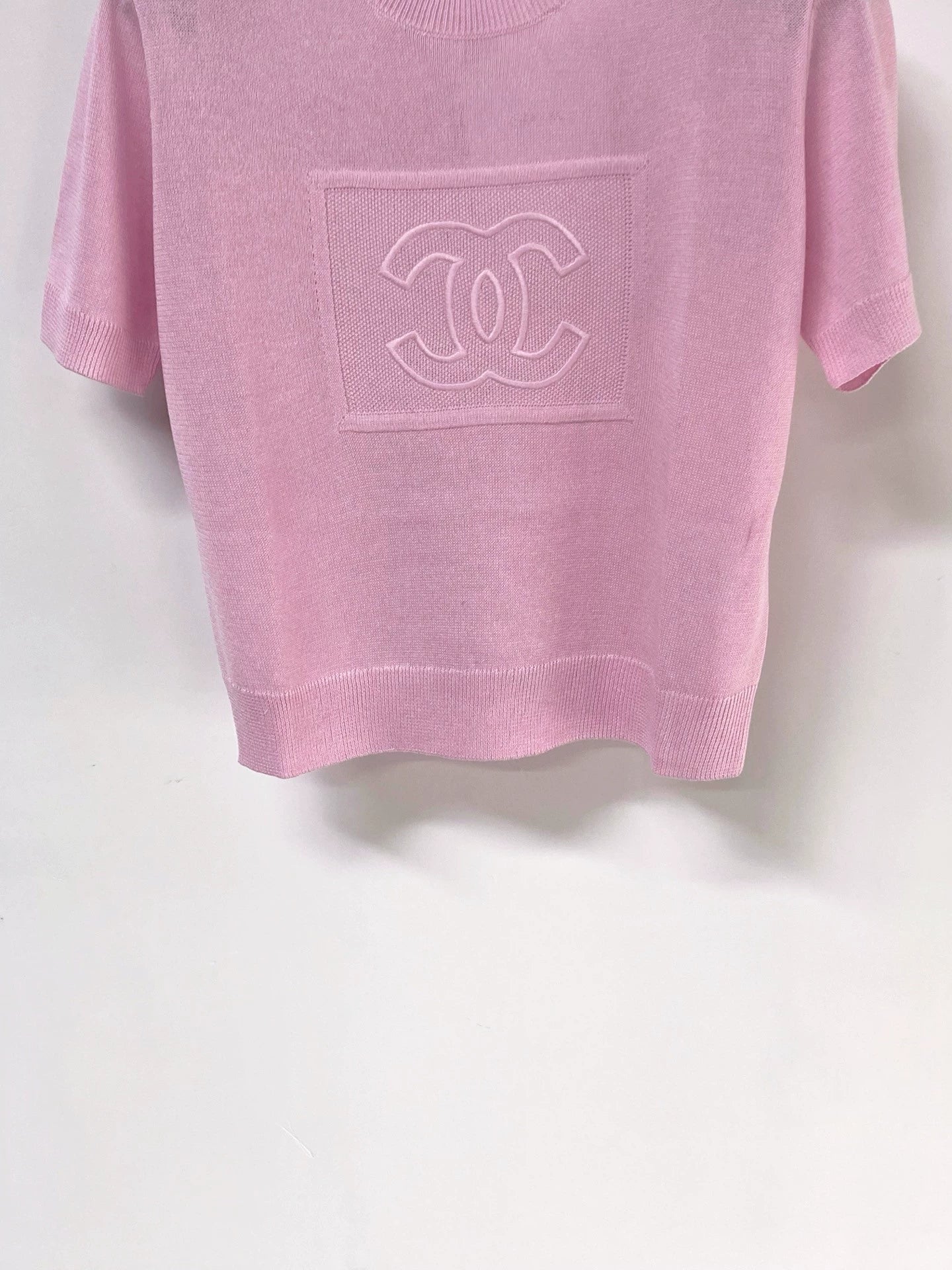 26ss T-shirt with a big logo on the chest