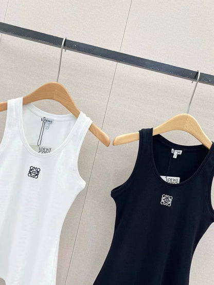 Logo vest on the chest